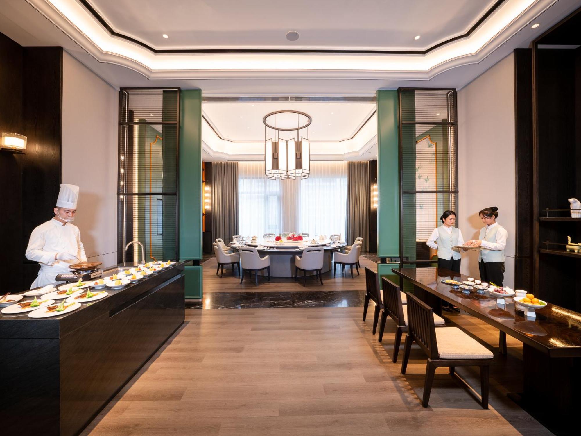 Kingdom Hotel Jivu Kültér fotó