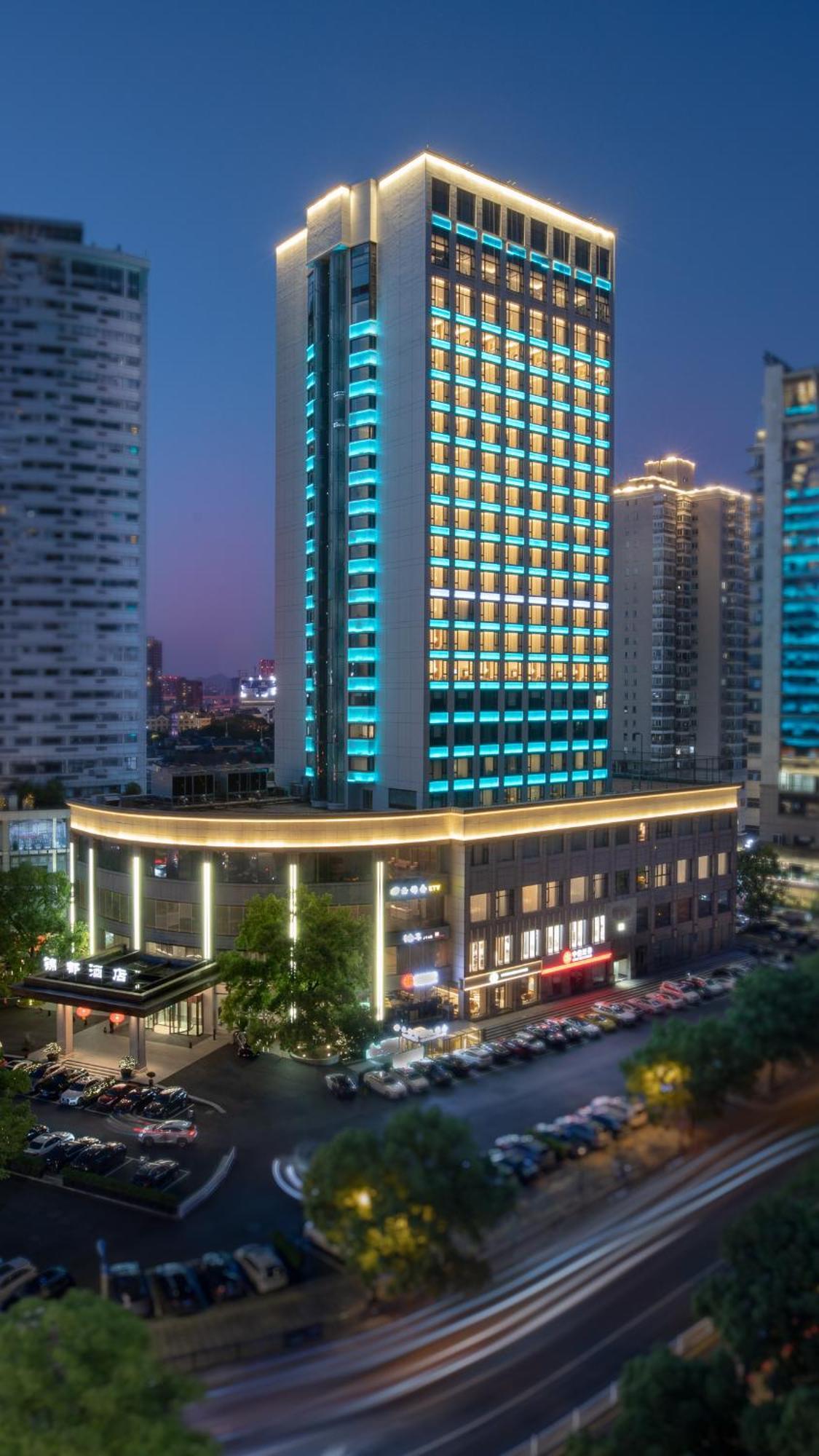 Kingdom Hotel Jivu Kültér fotó